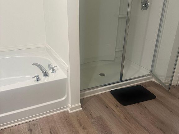 4th image of 22977 Downing Park Cir