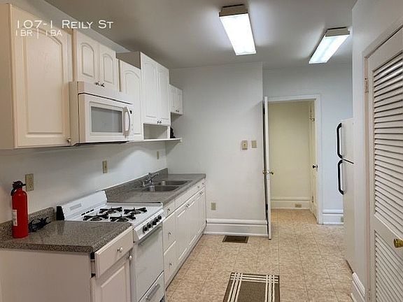 2nd image of 107 Reily St APT 1