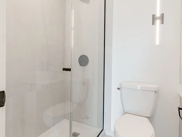 1185 Dupont St #517 — Photo 19