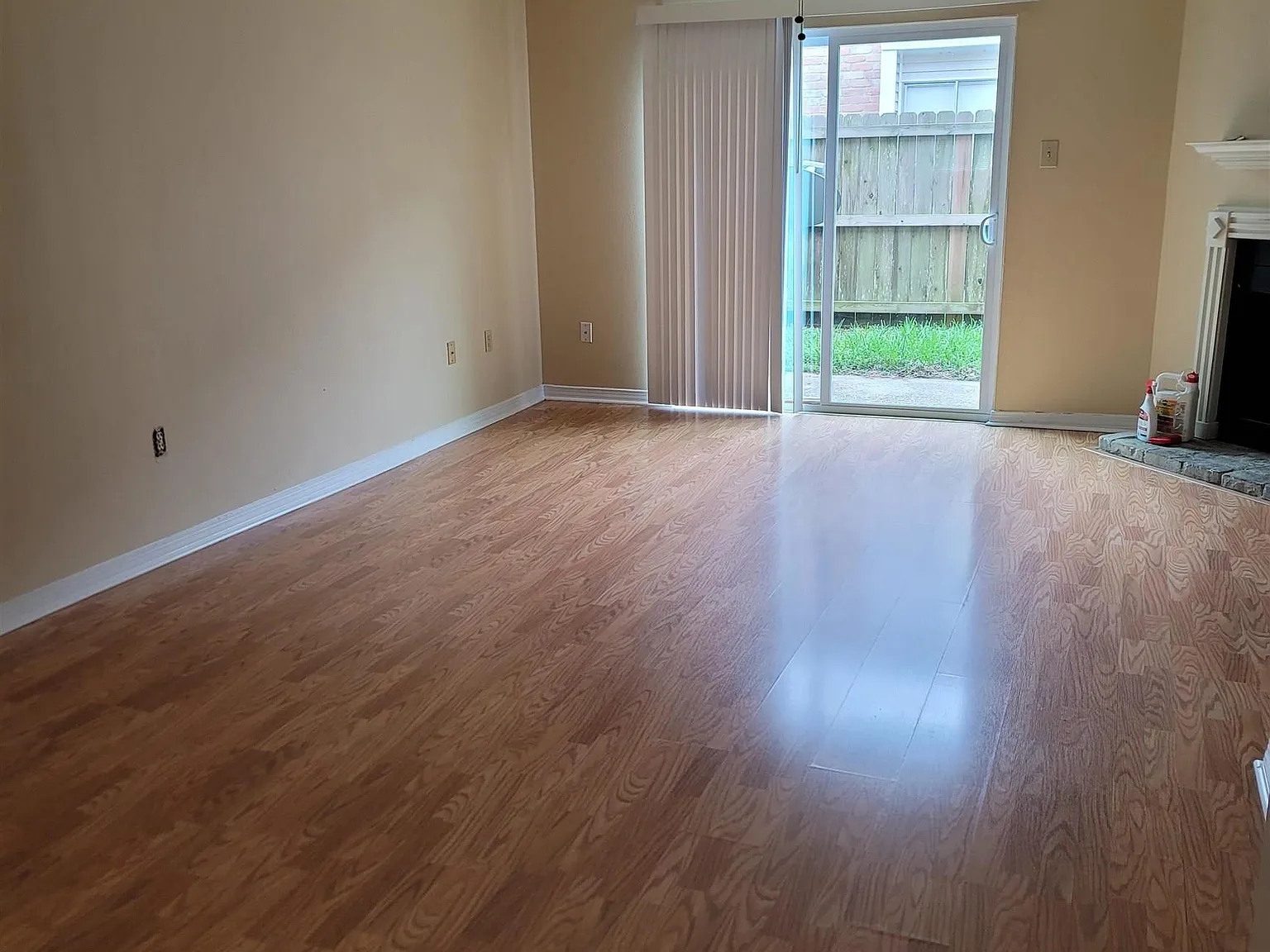 2 bed, 1088 sqft, $1,250 — Photo 2
