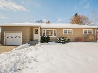 10 Saint James Rd, Shrewsbury, MA 01545
