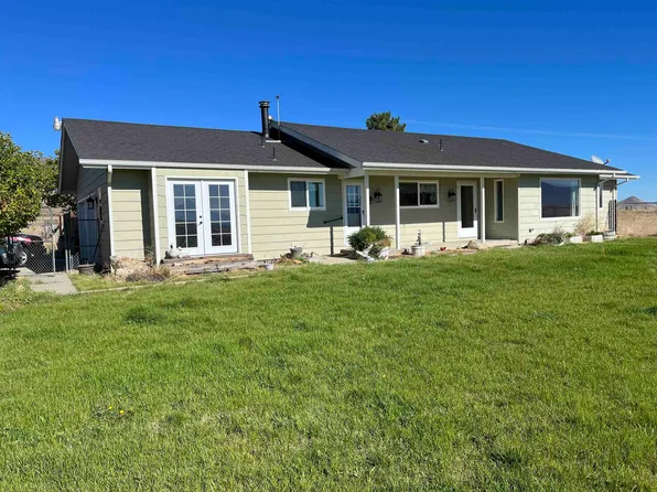 6134 Shelley Rd, Montague, CA 96064