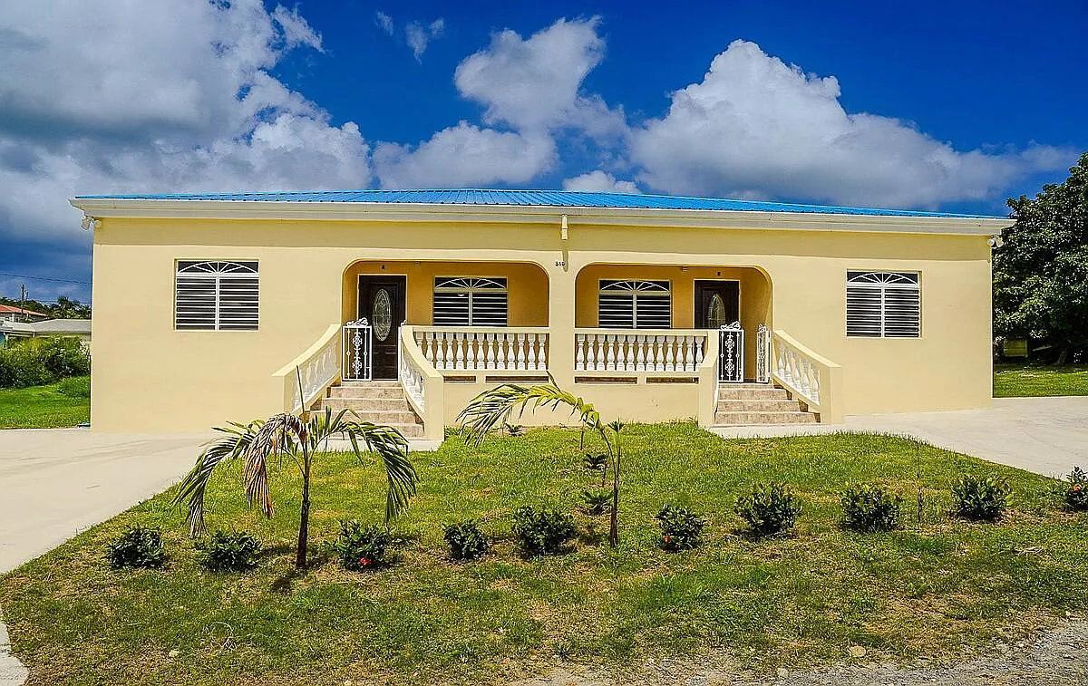 2 bed, $2,300 — Photo 1