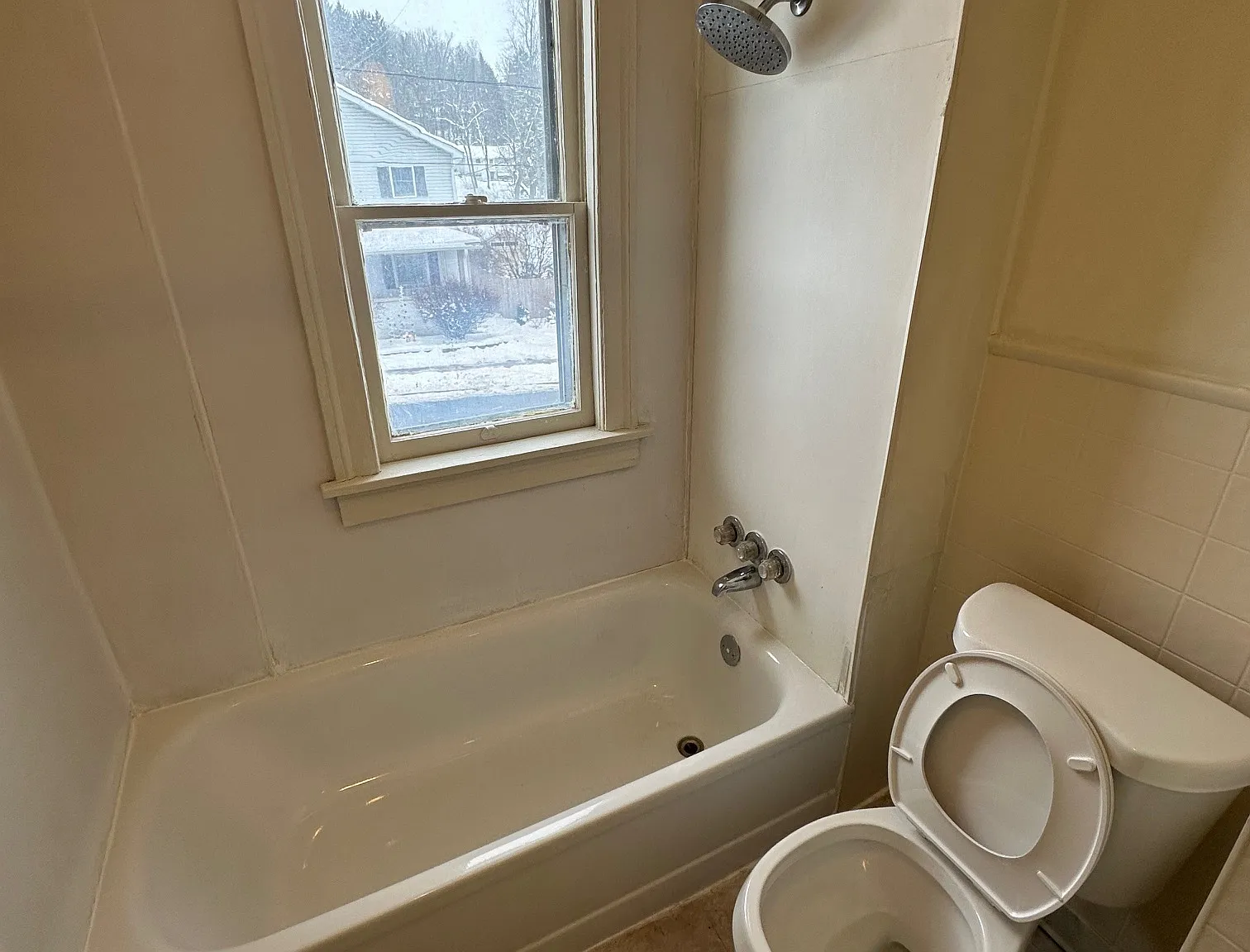 27 Duane Avenue - 2 — Photo 2