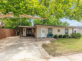 403 Walnut St, Grandview, TX 76050