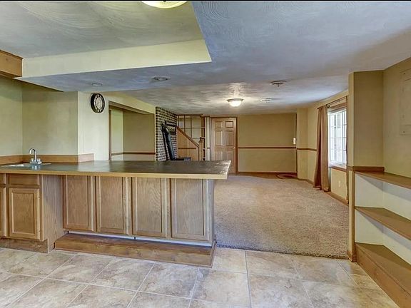 5th image of 2833 Dakota Dr