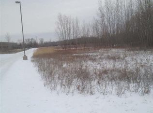 2048 W Thompson Rd, Fenton, MI 48430