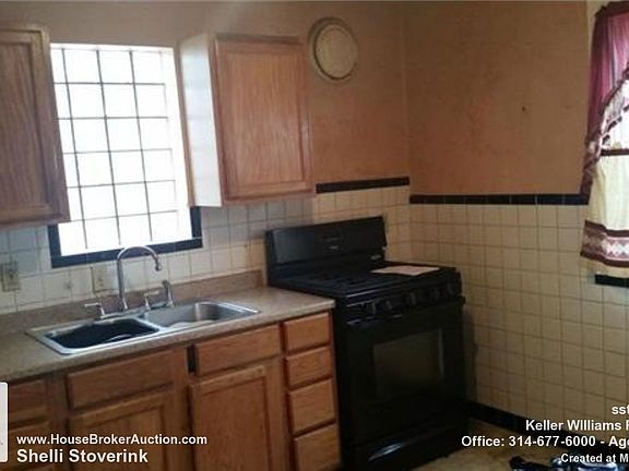 3rd image of 6025 Margaretta Ave