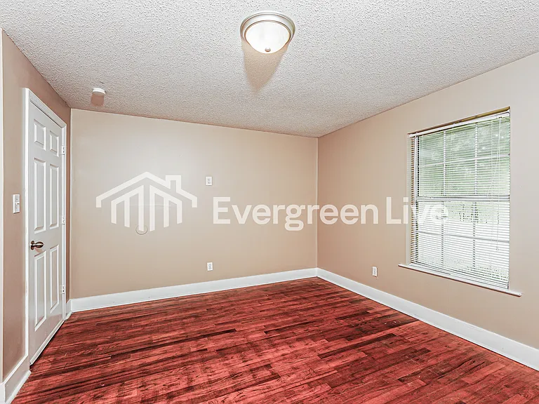 1832 Circlewood Dr — Photo 7