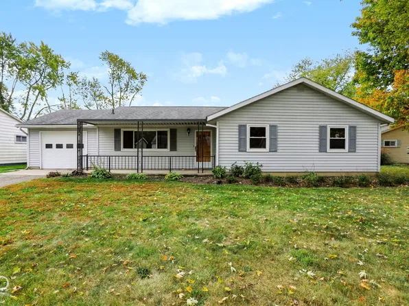 1803 W Northfield Dr, Muncie, IN 47304
