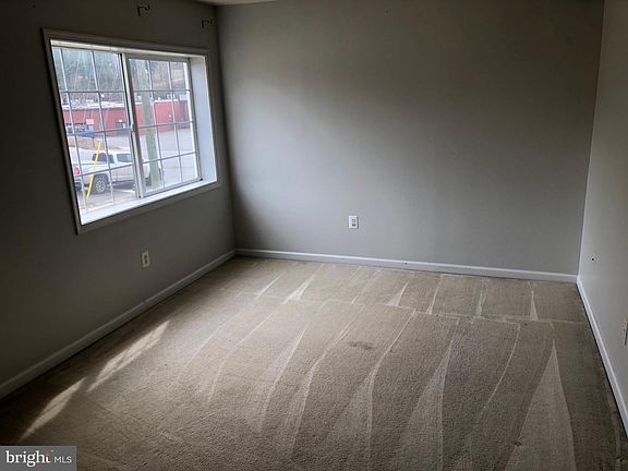 spacious master bedroom