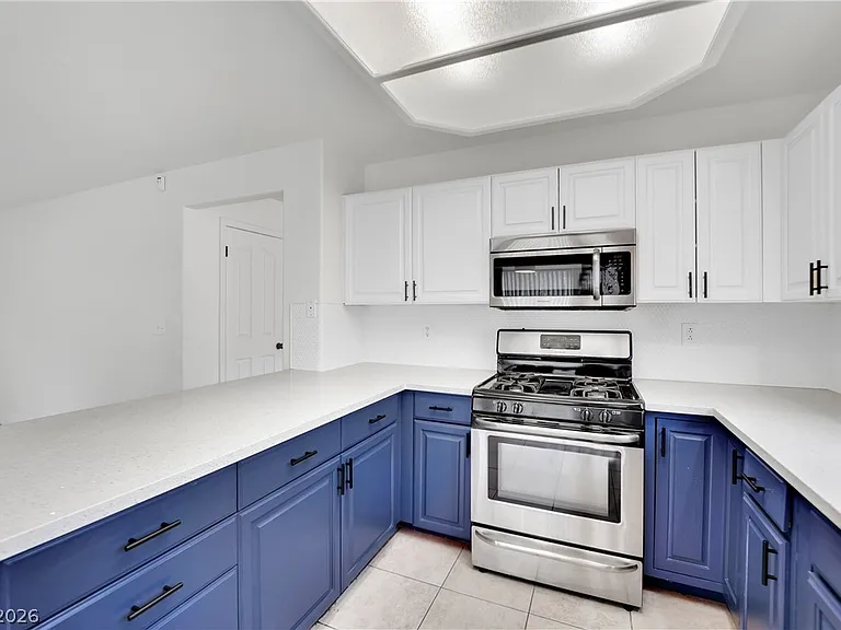3009 Blue Fin Cir — Photo 18