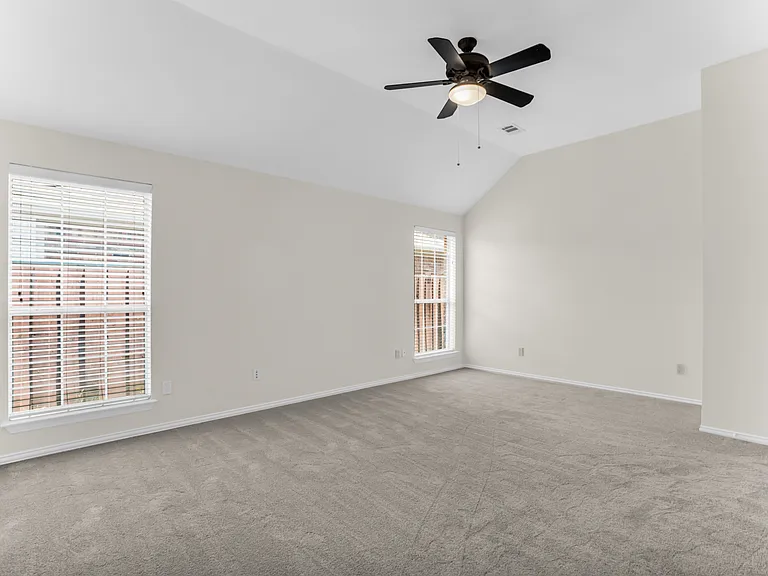 11342 Mansfield Dr — Photo 16