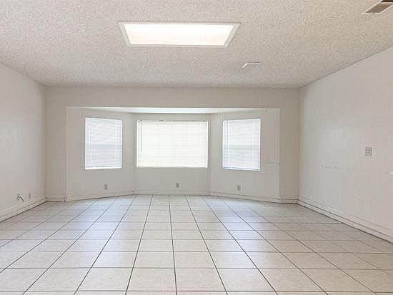 1st image of 606 Blanch Ct