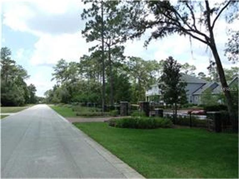 2nd image of Winnemissett Oaks Dr