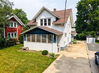 919 1st St NW, Rochester, MN 55901