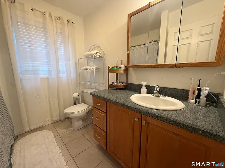 232 Scott St — Photo 11