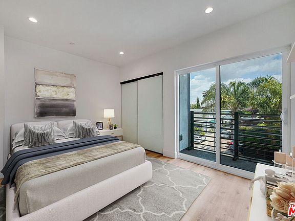 5th image of 6201 La Mirada Ave #2
