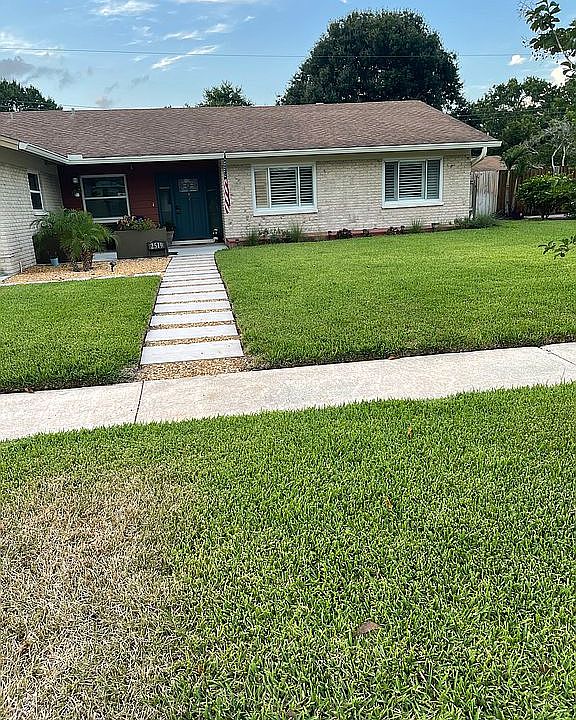 1st image of 2519 Lake Ellen Cir