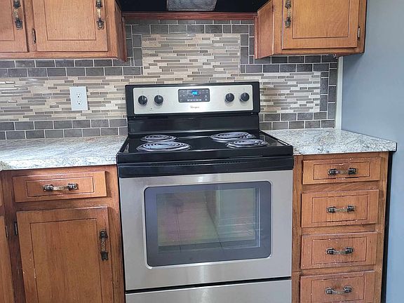 2nd image of 1106 Charisse St