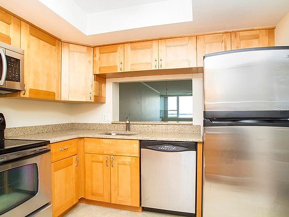 4th image of 2618 Cove Cay Dr Unit 606