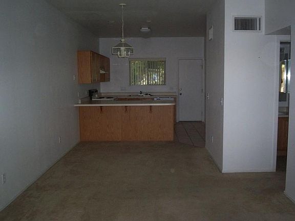 2nd image of 3737 E Lee St