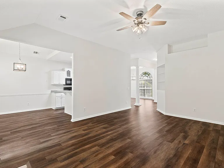 371 Marshview Dr — Photo 9