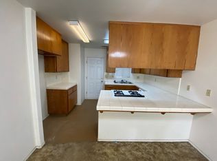 1361 Claridge Ln #B, Hanford, CA 93230