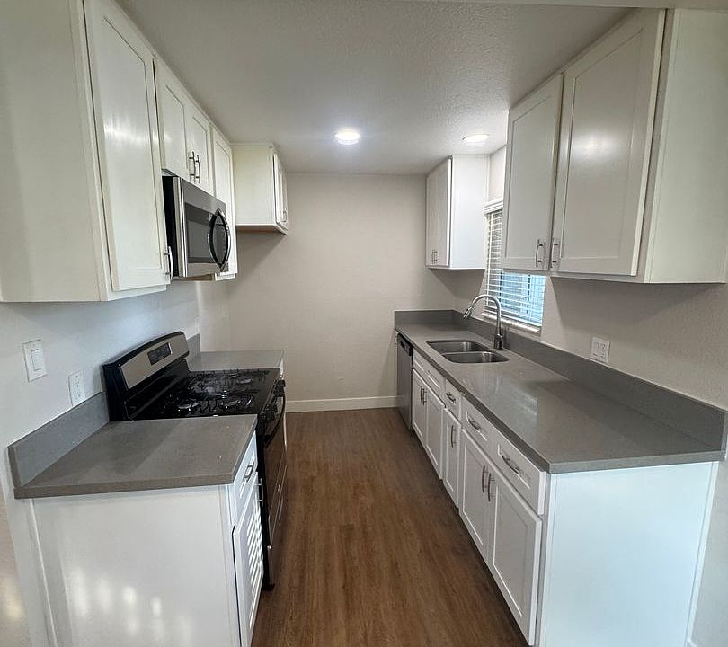 1st image of 311 W Wilson St #1