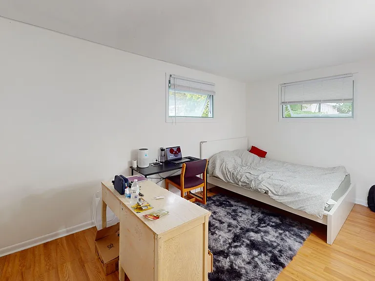 33 Schubert St #2 — Photo 8