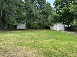 1611 Poplar St, Van Buren, AR 72956