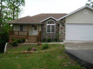 201 Old Meadow Ln, Branson, MO 65616