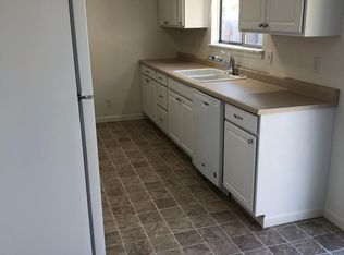 212 S 35th St, Springfield, OR 97478