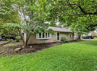 319 W South St, Worthington, OH 43085