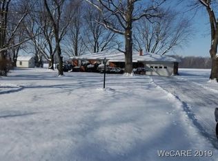 3865 Pioneer Rd, Lima, OH 45807