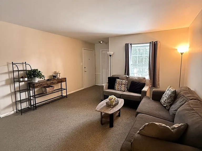 3730 Fairfield Ave #242 — Photo 6