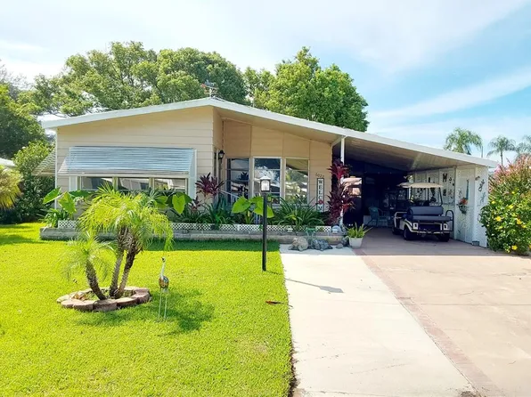 6022 Grand Oaks Dr SE, Winter Haven, FL 33884