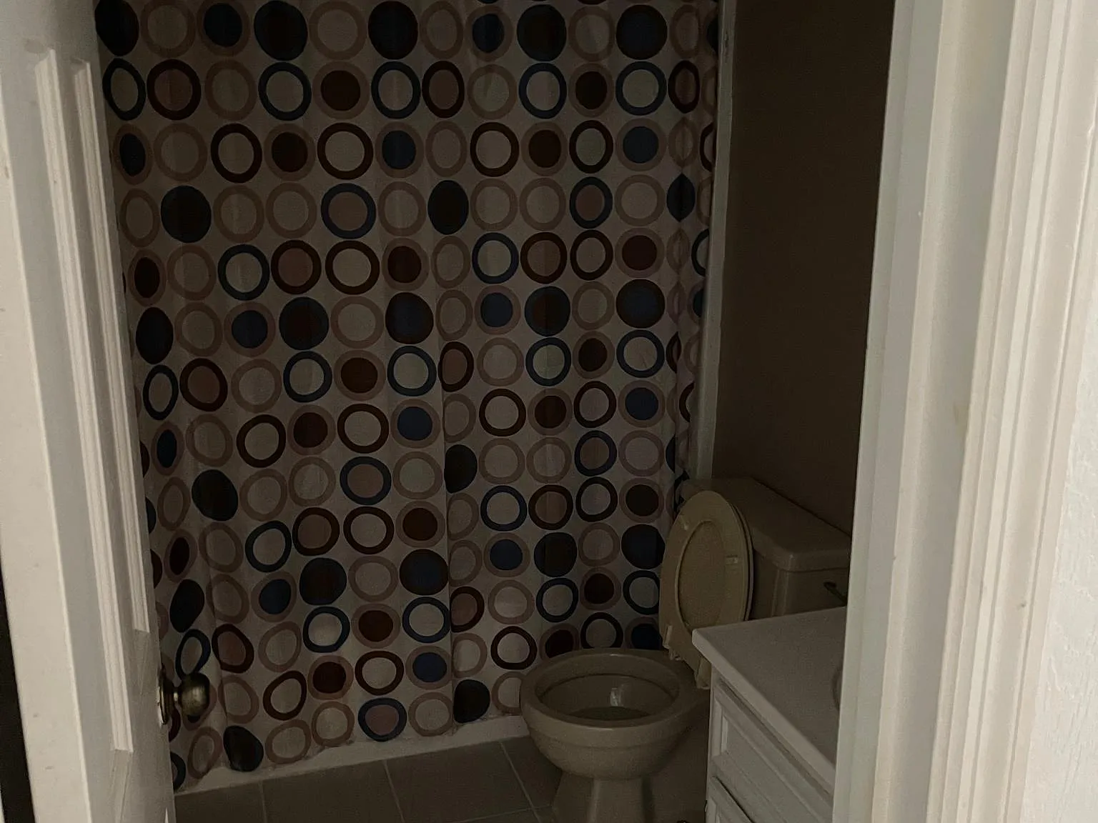 3909 Camelot Cir — Photo 2