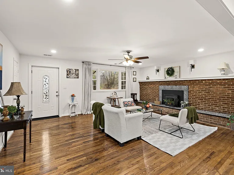 10789 Brent Town Rd — Photo 17