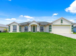 831 SW Idol Ave, Port Saint Lucie, FL 34953