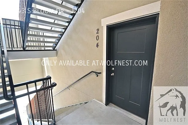 14643 Bloom Dr #J204 — Photo 2