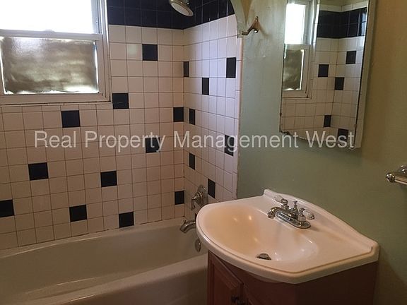 4th image of 1007 S Denver St