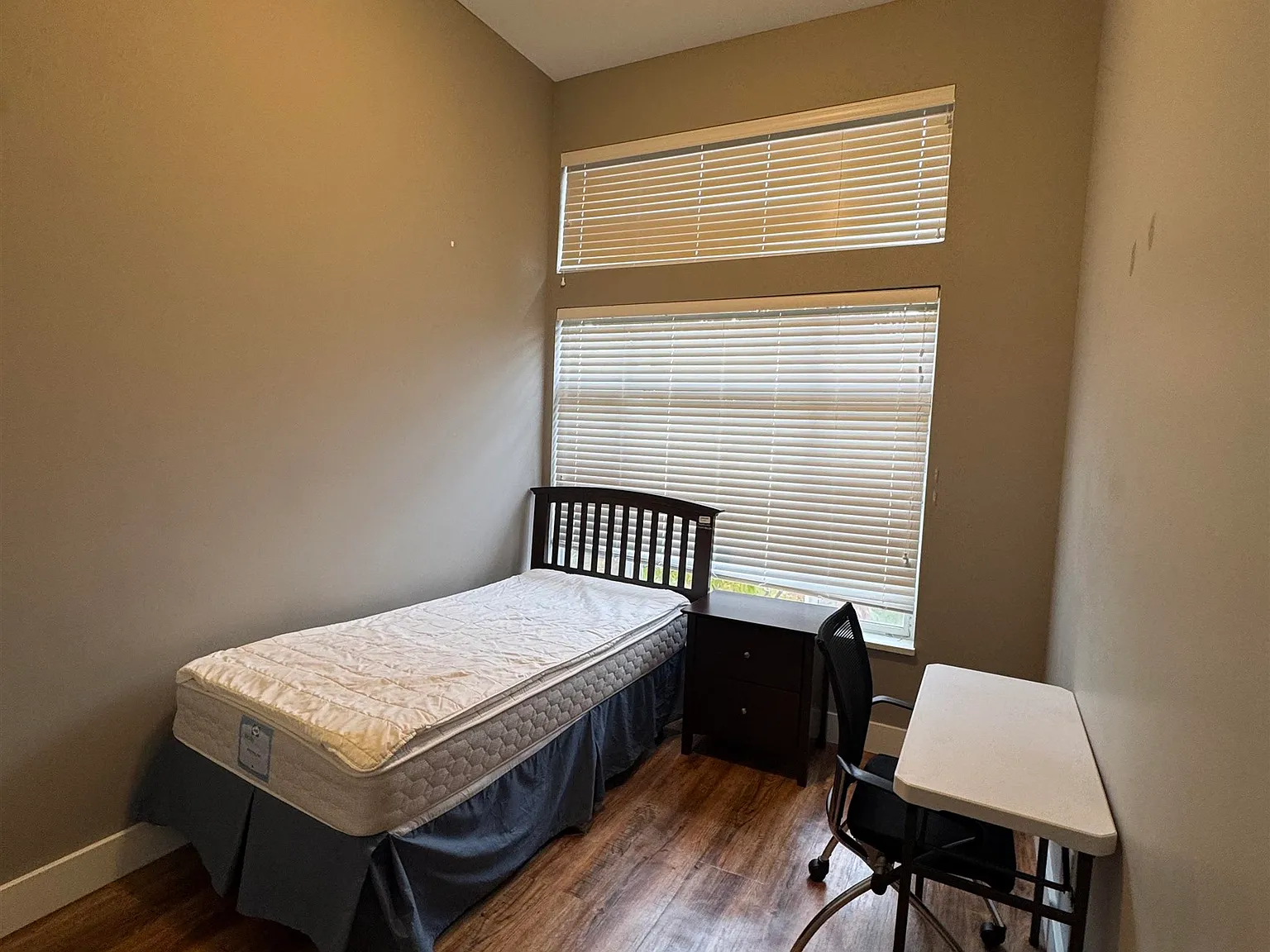 1 bed, 800 sqft, $2,000 — Photo 3