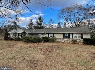 1675 Wagon Wheel Ln, Lansdale, PA 19446