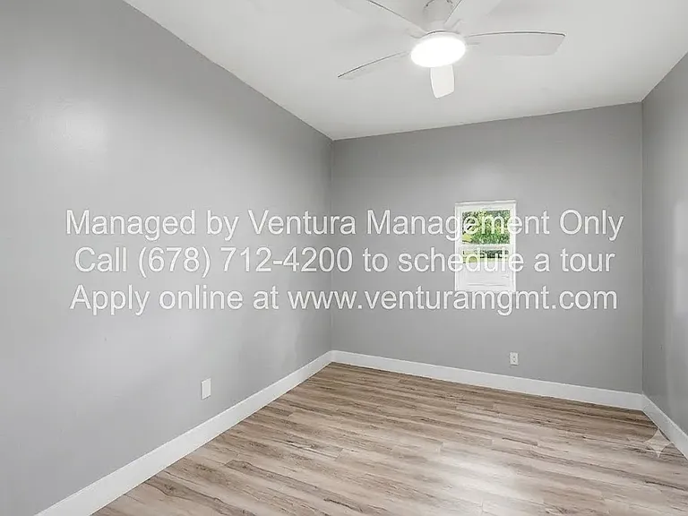 2806 Chaucer Dr SW — Photo 6