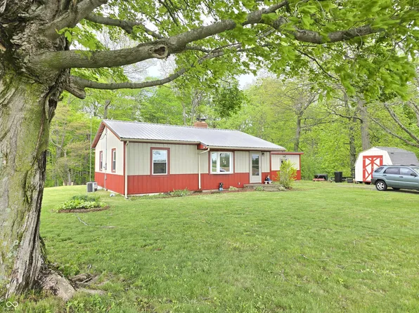 27049 Sanes Creek Rd, Rushville, IN 46173