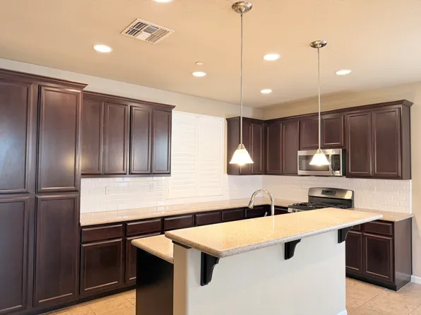 35 E St, Lincoln, CA 95648