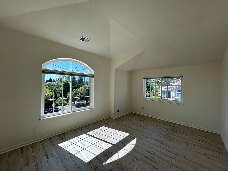 400 Jonathan Ridge Dr — Photo 65