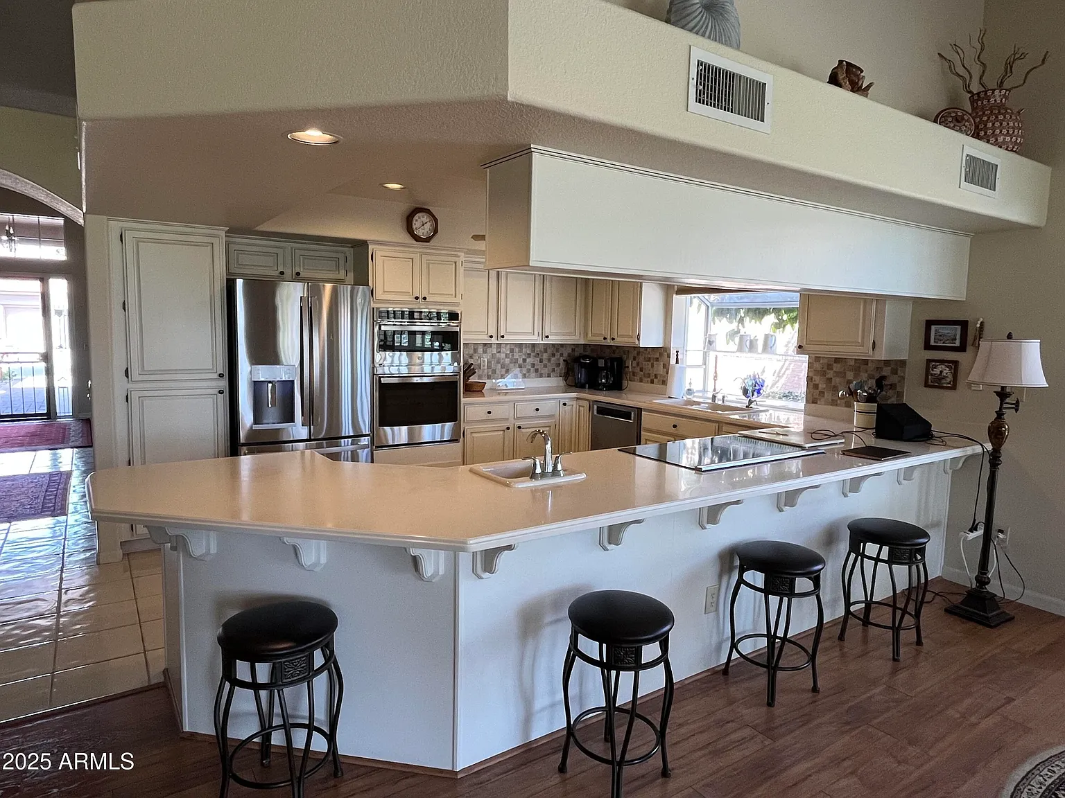 2 bed, 2.5 bath, 2668 sqft, $3,000 — Photo 3