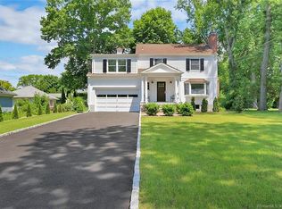 41 Sagamore Rd, Stamford, CT 06902